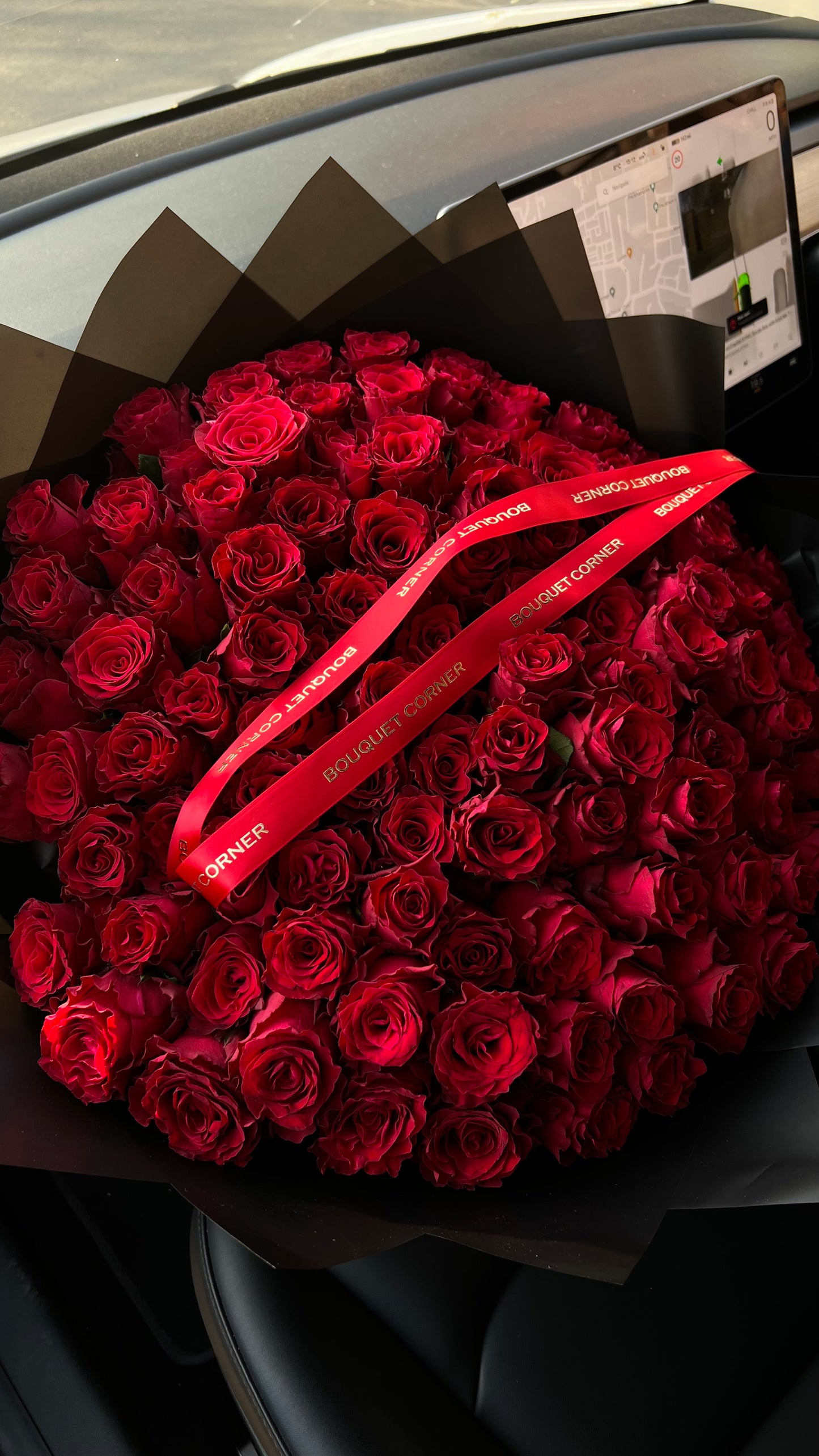 Grand Red Rose Bouquet