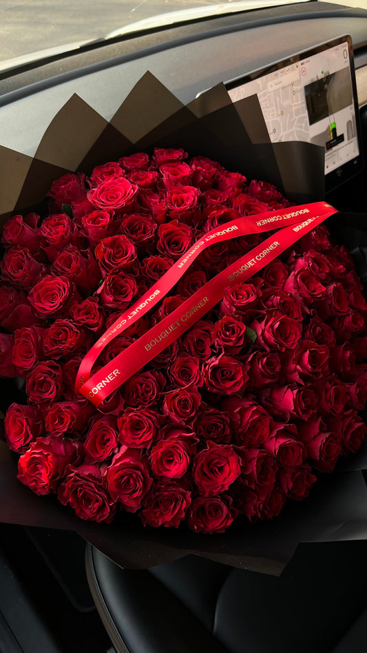 Grand Red Rose Bouquet